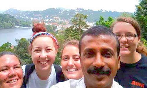 Taxi tour highest viewpoints to the surrounding mountains in kandy and ella